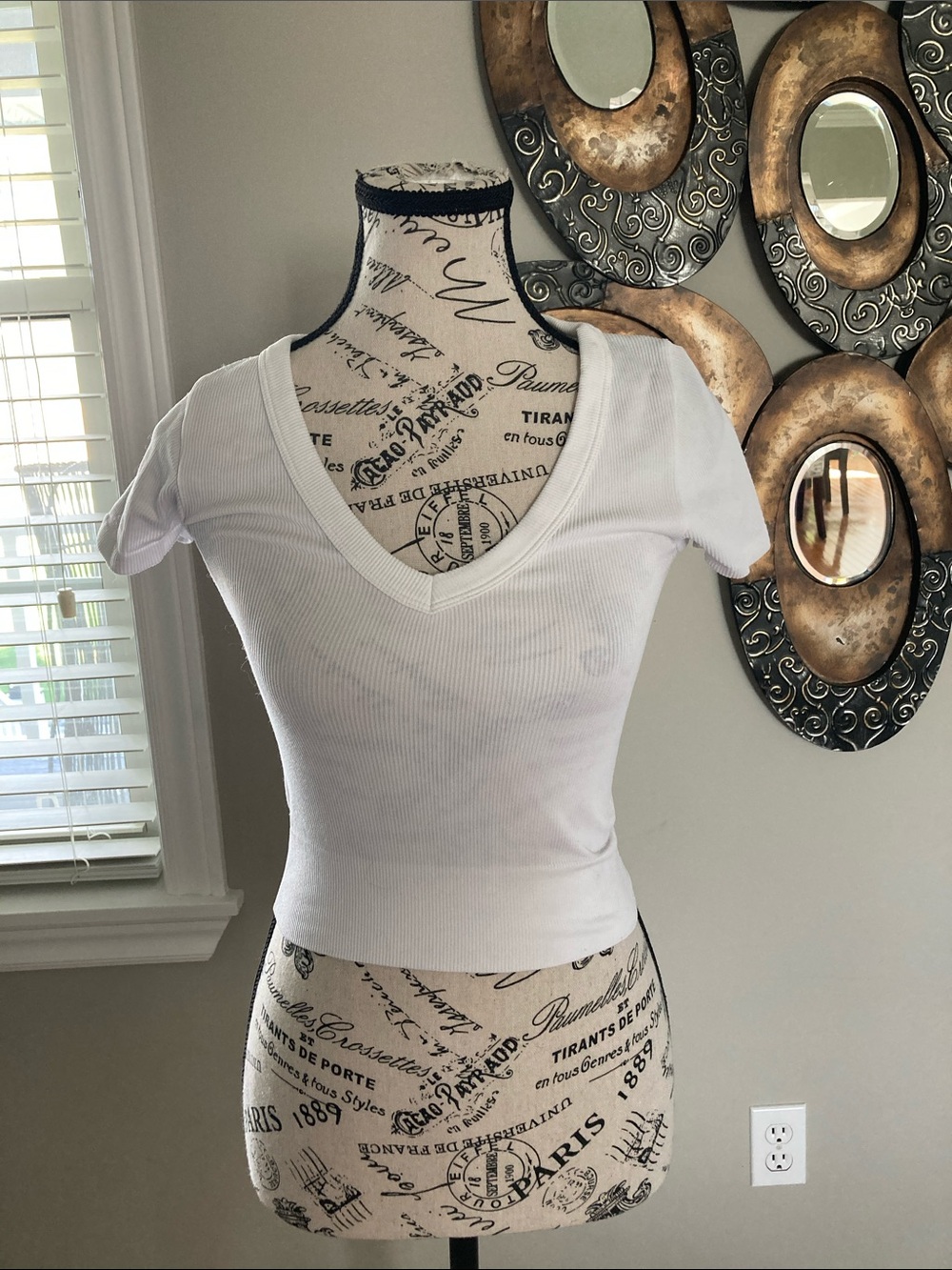 Wallflower White Ribbed V-Neck Crop Top
